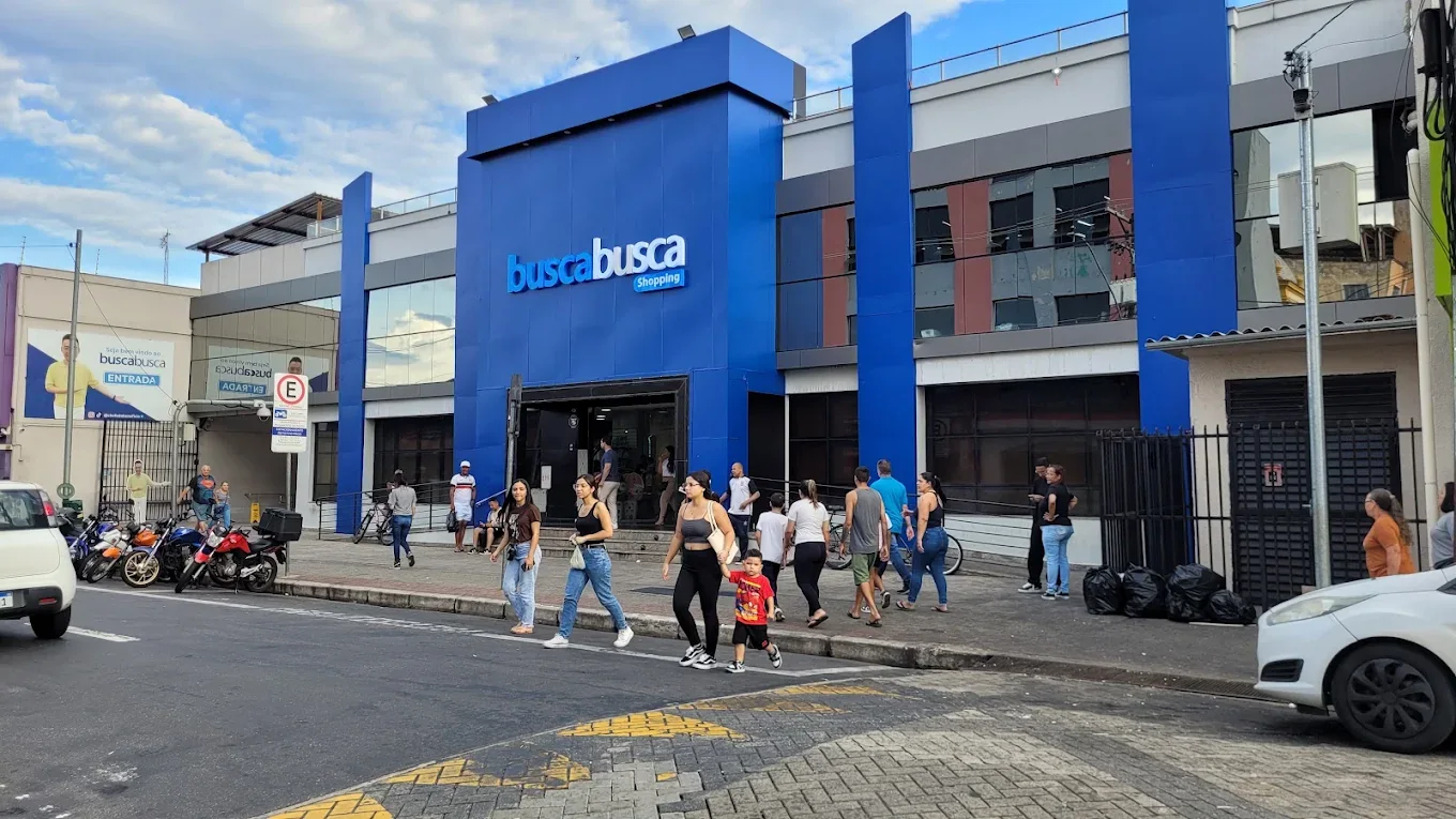 Fachada do Busca Busca Shopping em São José dos Campos